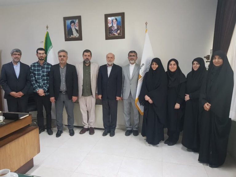 بازدید اعضاء هیئت مدیره انجمن قرآن و عهدین از مرکز گفتگوی ادیان و فرهنگهای سازمان فرهنگ و ارتباطات اسلامی